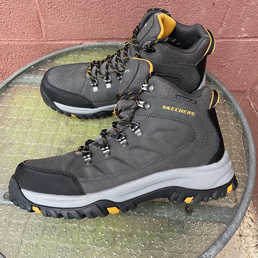 Skechers Daggett Water Repellent Outdoor Hiking Boot Size 10